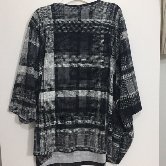 SOLD Catherine V Neck Plaid Top - Picture 9 of 10